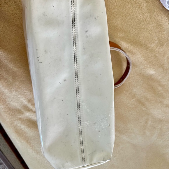 Kate Spade New York patent leather snap tote with zippered pockets- beautiful! - Picture 12 of 13